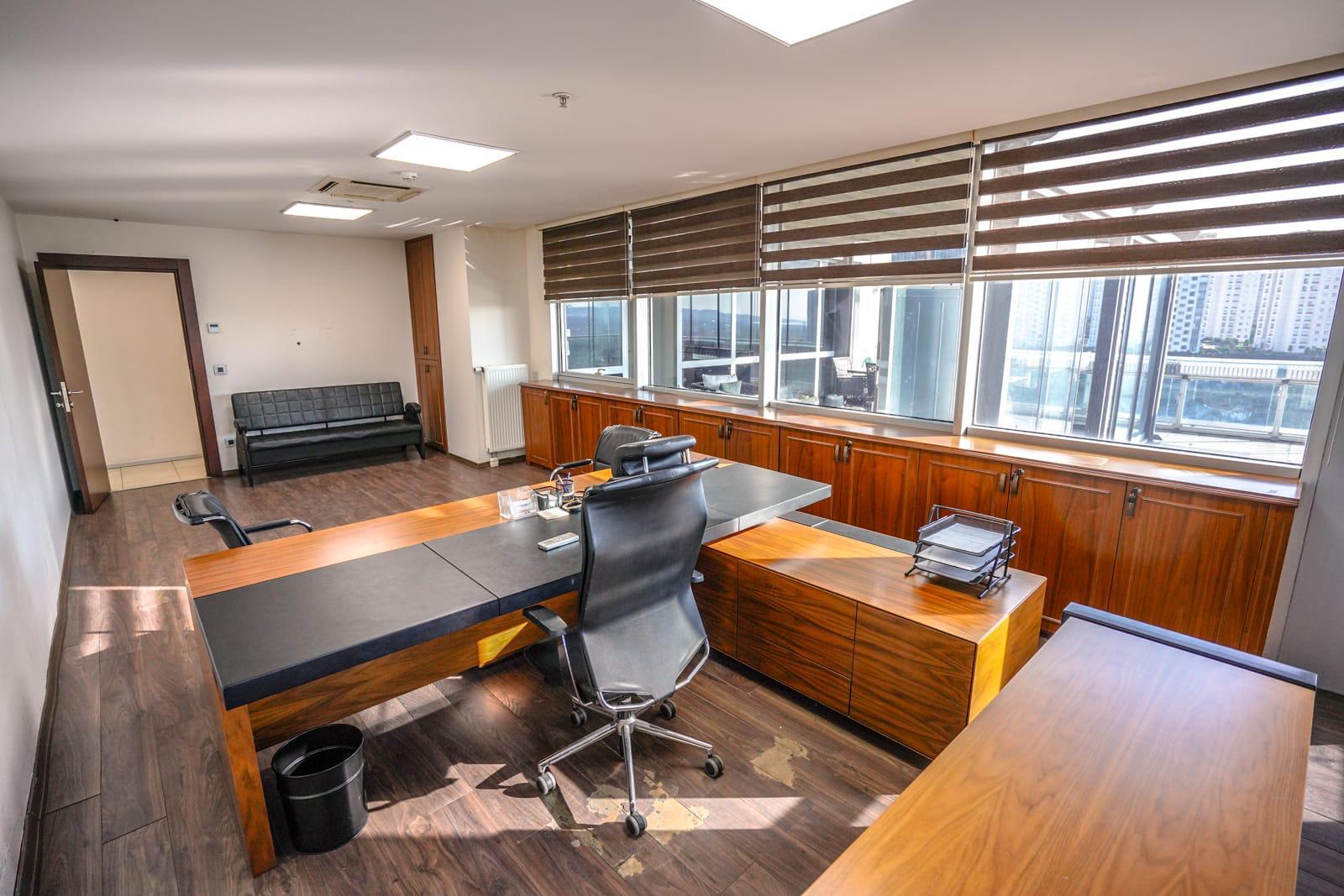 3110ff4e-563f-48e1-8560-01c38069635a