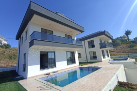 Silivri Parkköy’de Satılık Sıfır Lüks Villalar!